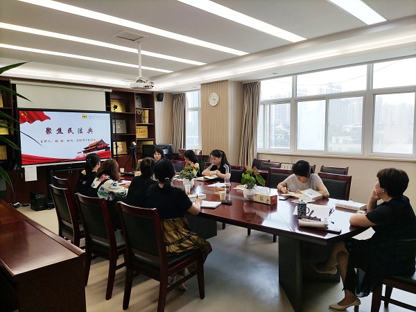 聯(lián)學(xué)聯(lián)建進(jìn)行時，來跟民革小張律師一起聚焦《民法典》